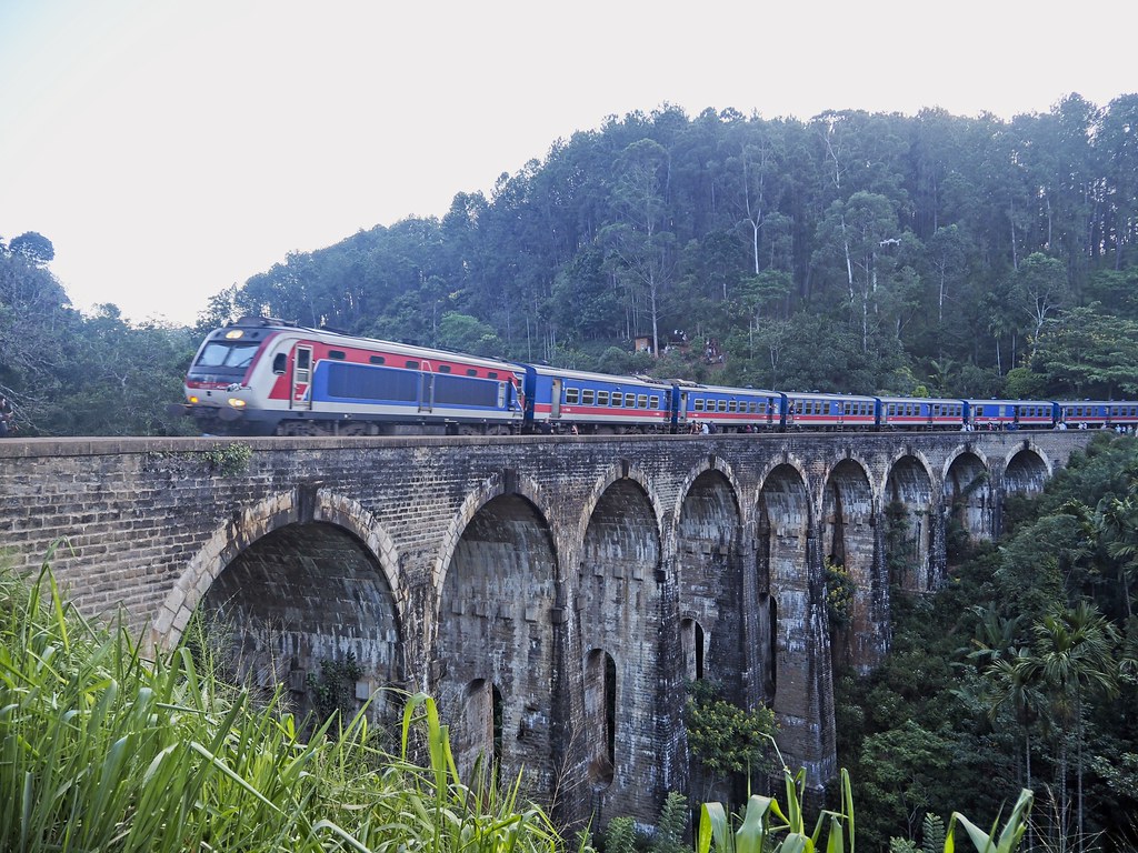 Sri Lanka — Rock fortresses, hill trains and southern surf